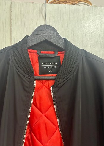 LCW Casual Siyah Fermuarlı Kadın Ceket