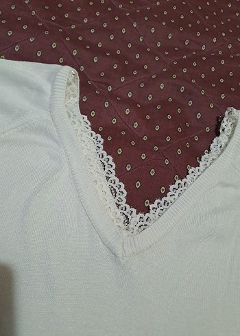 Dantel Detaylı V Yaka Beyaz Kadın Kazak - Görsel 2