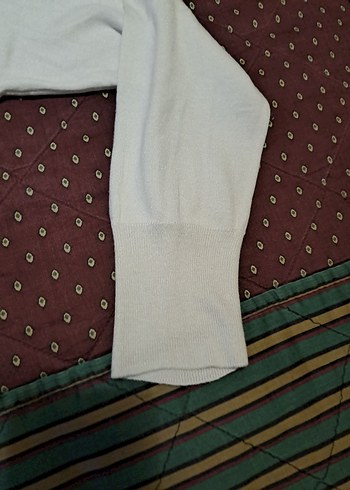 Dantel Detaylı V Yaka Beyaz Kadın Kazak - Görsel 3