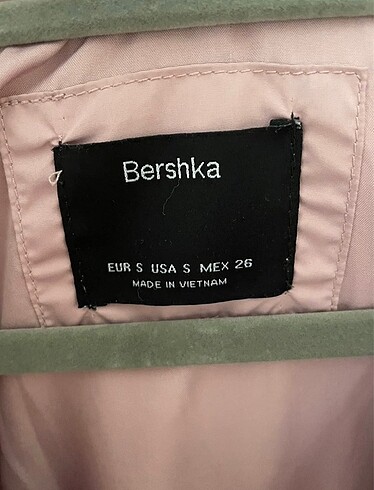 s Beden Berskha Mont