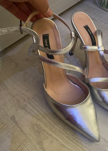 Gümüş Renkli Stiletto Topuklu Kadın Abiye Ayakkabı - Görsel 3