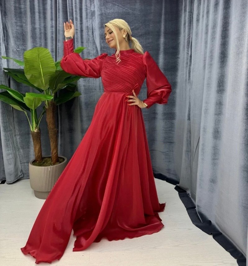 Drapeli Kırmızı Uzun Abiye Elbise - Görsel 3