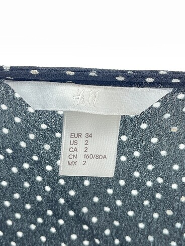 34 Beden çeşitli Renk H&M Bluz %70 İndirimli.