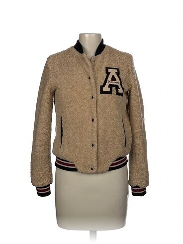 Pull and Bear Mont %70 İndirimli.
