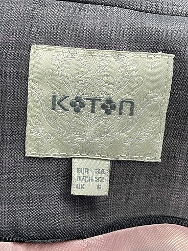 34 Beden gri Renk Koton Blazer %70 İndirimli.