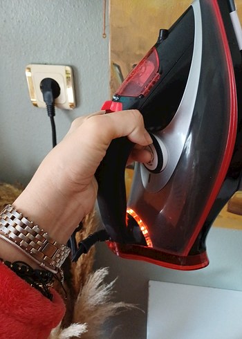 King P746 Steamex Buharli Ütü - Görsel 2