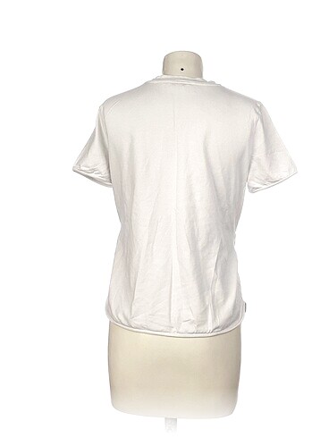m Beden Only T-shirt %70 İndirimli.