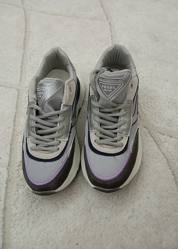 Gri Prada Bağcıklı Kadın Spor Ayakkabı - Görsel 2