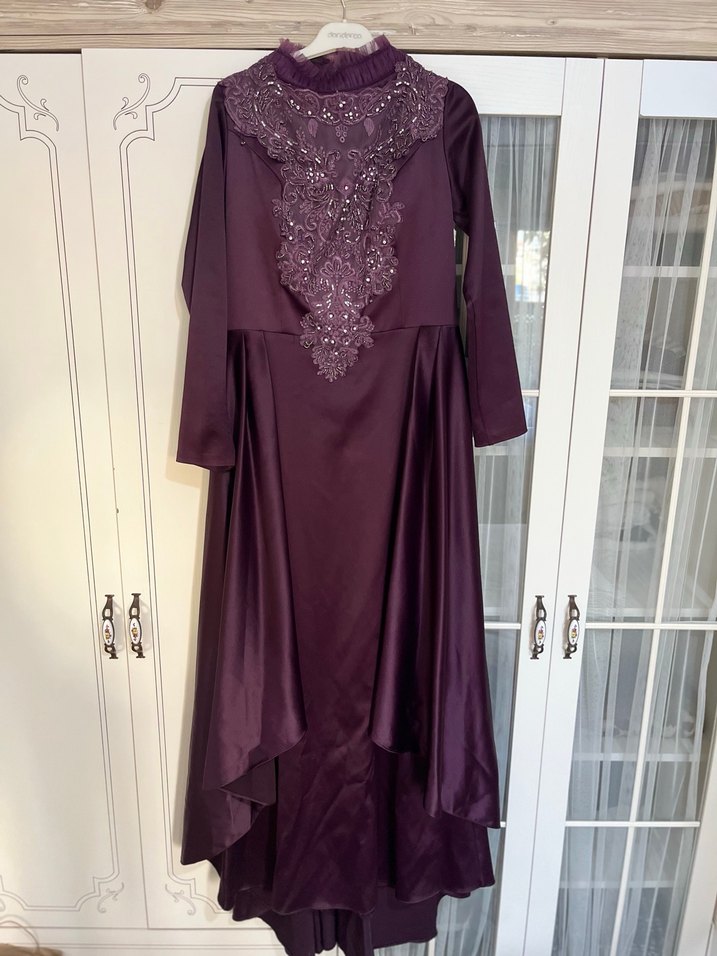 Mor Uzun Kollu Nakışlı Abiye Elbise - Görsel 3