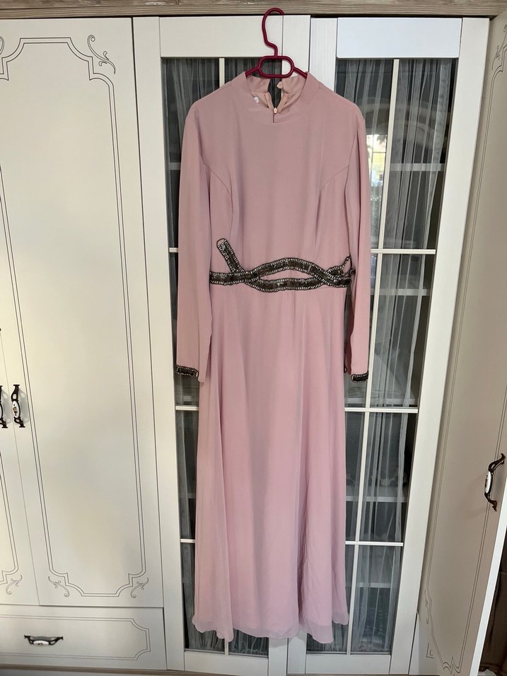 Uzun Pudra Renkli Drapeli Kadın Abiye Elbise - Görsel 3