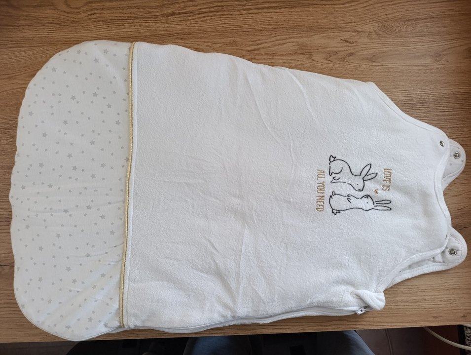 Nakışlı Beyaz Pamuk Çocuk Battaniyesi - Görsel 2