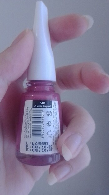 Beden Renk Flormar Oje (Color joy, New formula maxi brush)