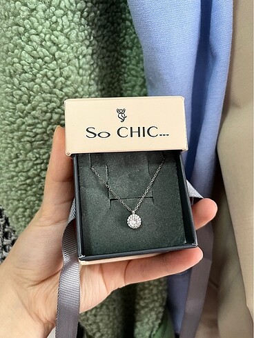 So Chic Kolye