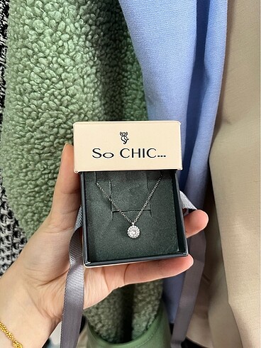 So Chic So Chic Kolye