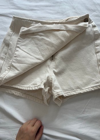 Zara Beyaz Pamuklu Mini Şort - Görsel 3