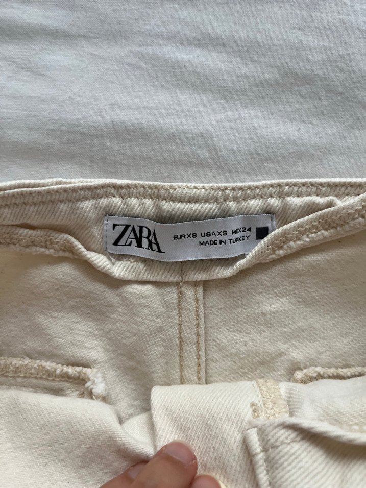 Zara Beyaz Pamuklu Mini Şort - Görsel 4