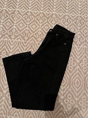 MİLLA JEAN