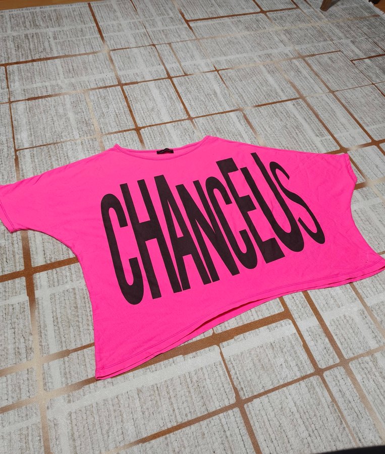 Asimetrik bol t-shirt crop - Görsel 2