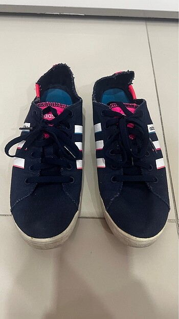 Adidas Spor Ayakkabı