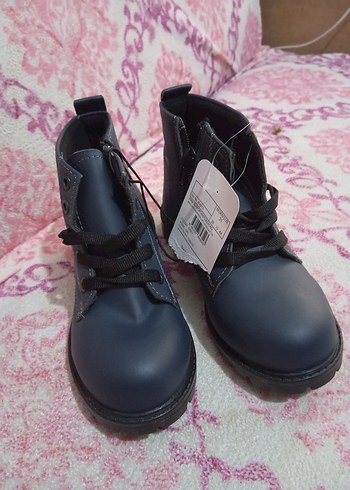 31 Beden unisex bot etiketli LCW Waikiki marka