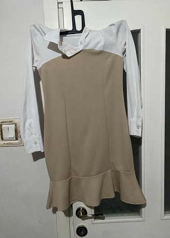 Düğmeli Beyaz elbise - Görsel 2