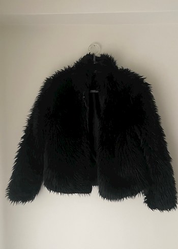 Siyah Kürklü Uzun Kollu Kadın Kaban - Görsel 2