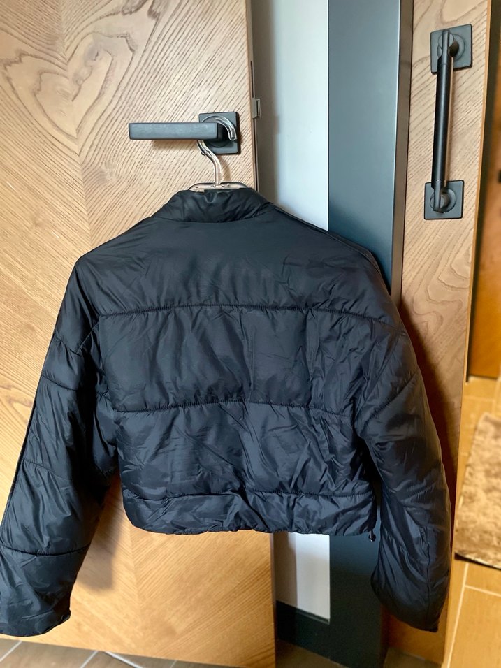 Kadın Siyah Kısa Fermuarlı Mont - Görsel 2