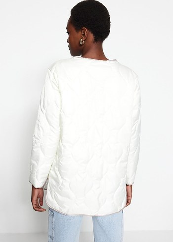 Beyaz oversize mevsimlik mont - Görsel 6