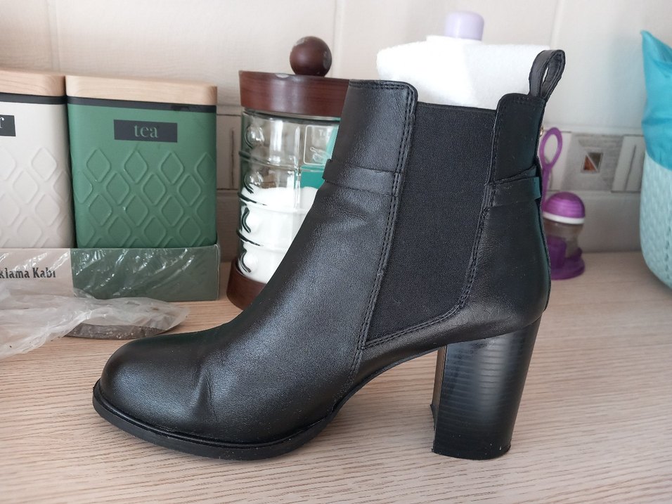 Derimod Siyah Deri Topuklu Bot - Görsel 4