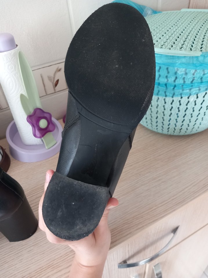 Derimod Siyah Deri Topuklu Bot - Görsel 3