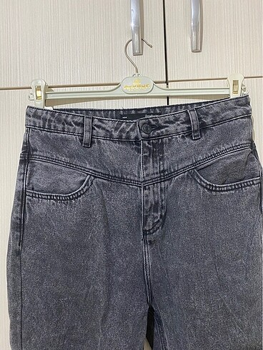 Stradivarius Mom Jean