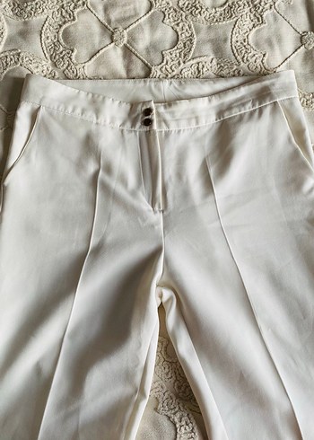 Beyaz Pilili Midi Kadın Kumaş Pantolon - Görsel 3