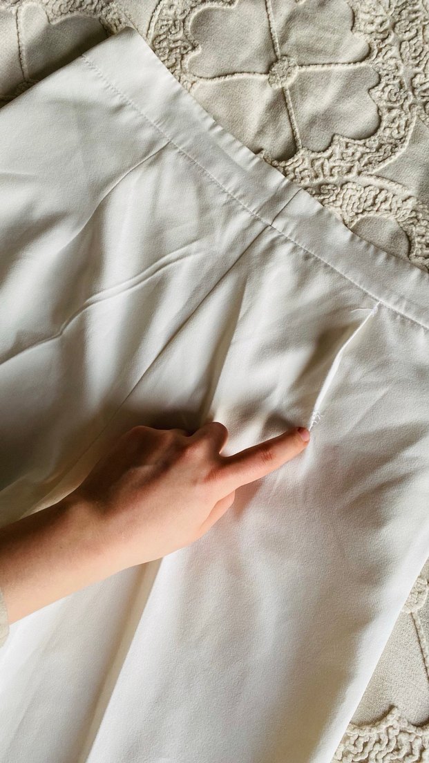 Beyaz Pilili Midi Kadın Kumaş Pantolon - Görsel 4
