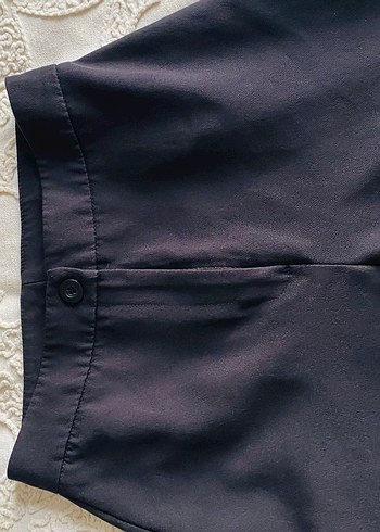 Siyah Piliseli Kadın Midi İspanyol Paça Pantolon - Görsel 4