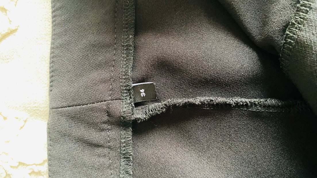 Siyah Piliseli Kadın Midi İspanyol Paça Pantolon - Görsel 3