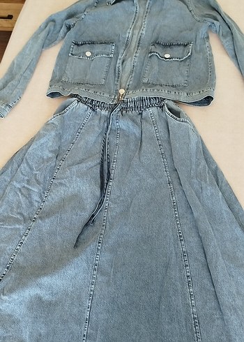 Uzun Kesim Kadın Denim Ceket ve Etek Takımı