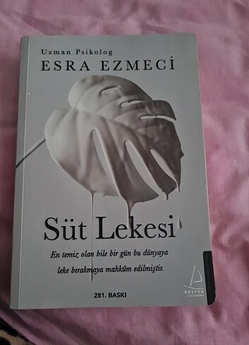 Esra Ezmeci Süt Lekesi Romani