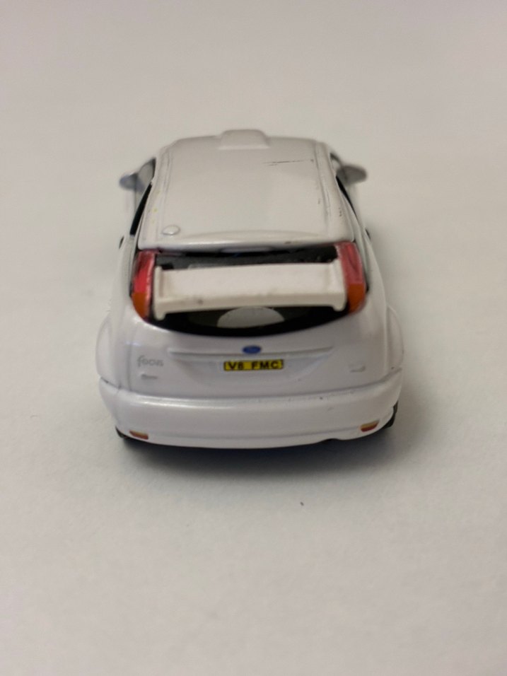 Ford focus st hongwell 1:72 - Görsel 4