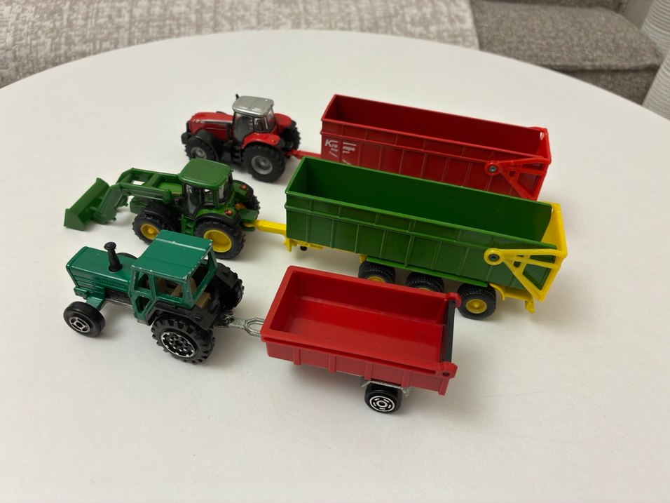 Siku majorette metal  traktör - Görsel 3