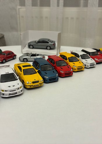 Hongwell cararama metal arabalar 1.72 1.87 - Görsel 3