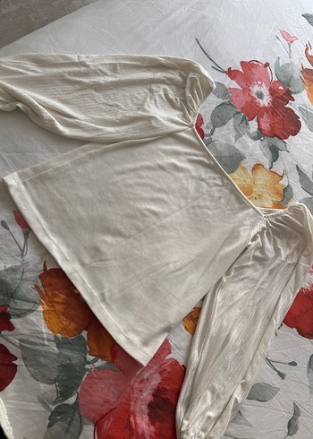 Uzun Kollu Beyaz Keten Bluz - Görsel 4