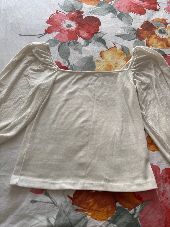 Uzun Kollu Beyaz Keten Bluz - Görsel 3