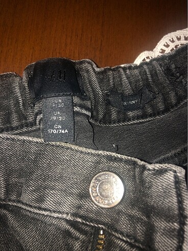H&M jeans