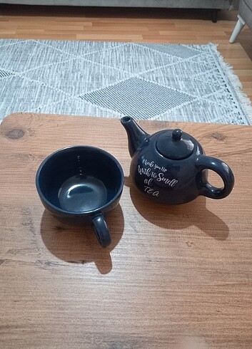 Mini çaydanlık ve fincan