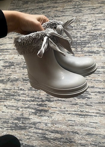 Kız Çocuk Gri Kürklü Lastik Bot - Görsel 2