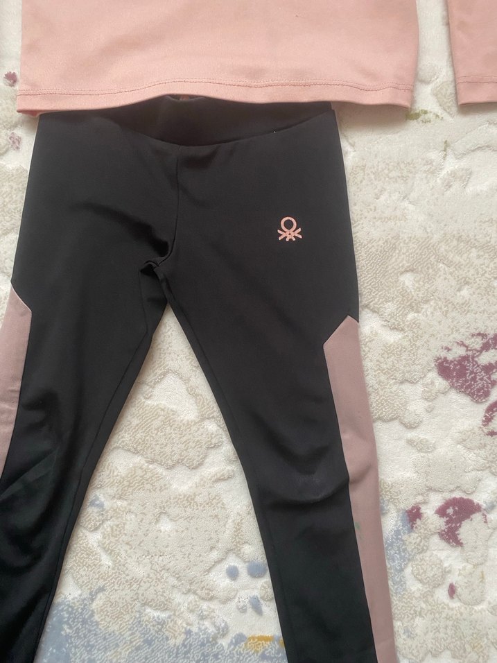 Benetton Pembe Sweatshirt ve Siyah Tayt Takımı - Görsel 3