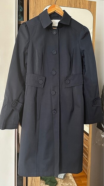 Roman Marka trenchcoat