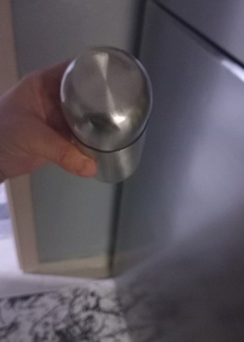 Bej ve gri bebek biberonu - Görsel 2