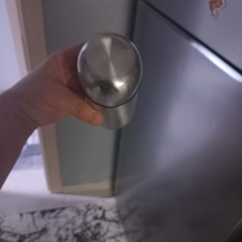 Bej ve gri bebek biberonu - Görsel 2