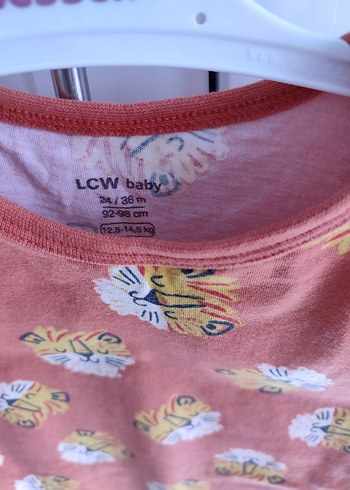LC Waikiki Kısa Kollu Kırmızı Baskılı Bebek Tulum
